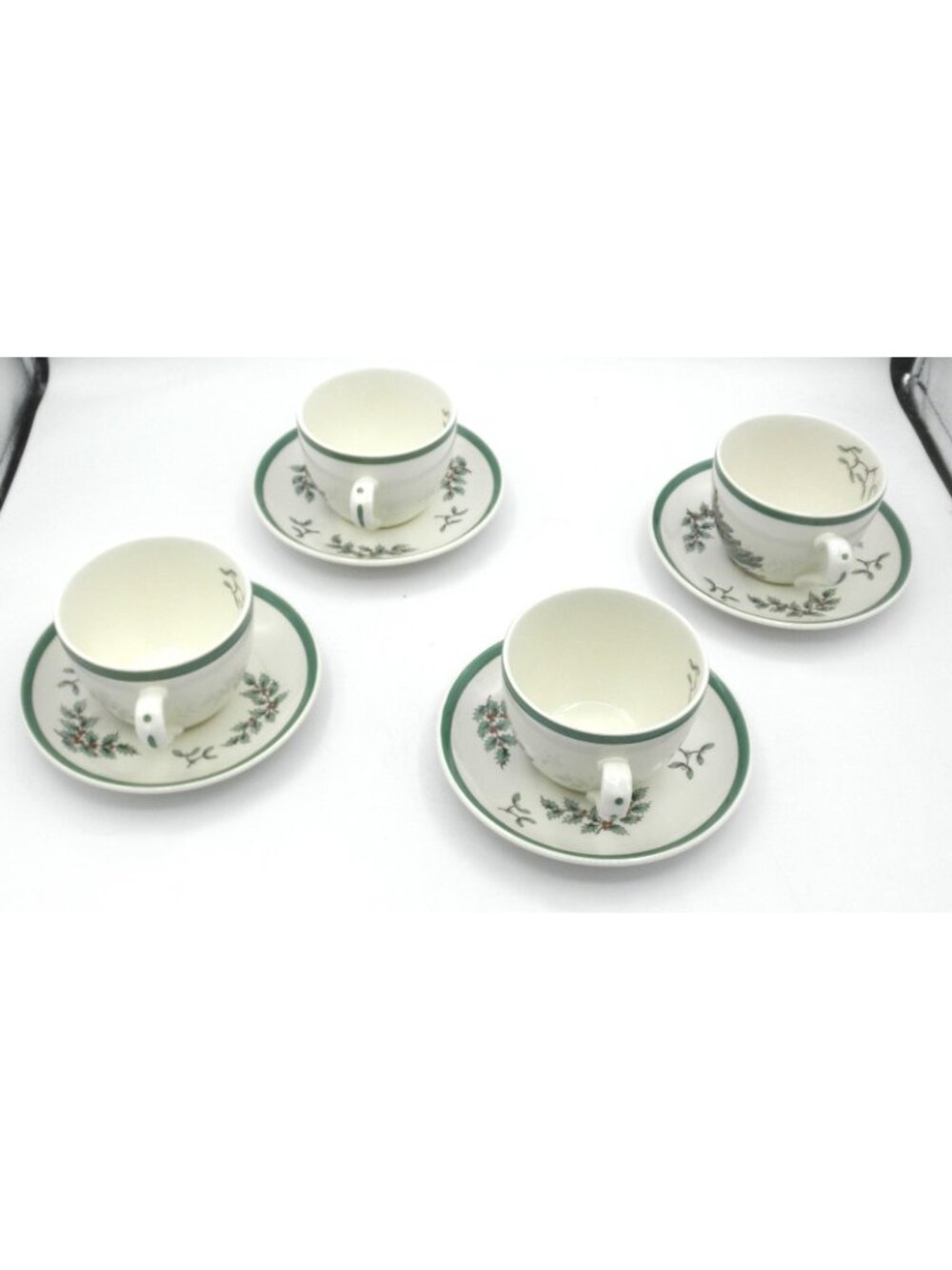 Christmas Tree by Spode Flat Cup & Saucer Set of 4 Pattern Code: SP CHT England - Picture 2 of 12